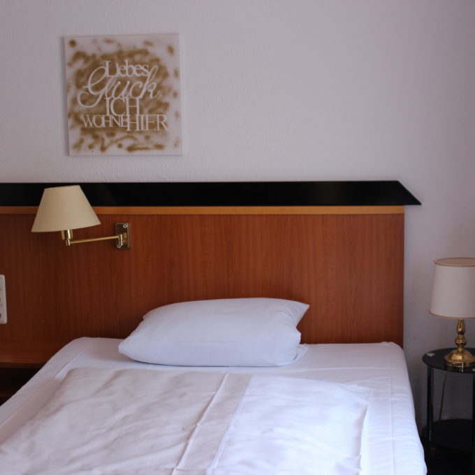 EZ_1 Einzelzimmer - Bett